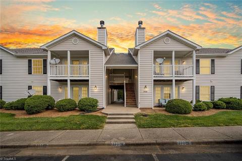 7121 W Friendly Ave #E, Greensboro, NC 27410