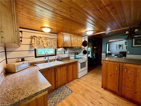1060 Burch Tree Rd, King, NC 27021 photo 9
