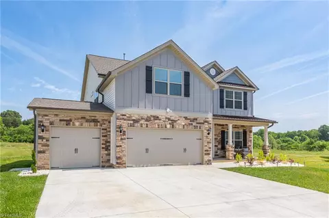 110 Marquise Ct, Trinity, NC 27370 photo 2