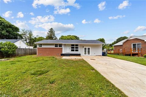 306 N 8th Ave, Mayodan, NC 27027