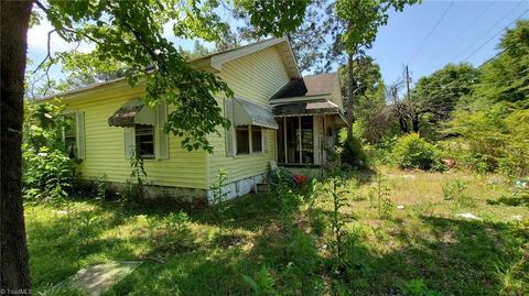 127 Daniels St, Hamlet, NC 28345 photo 2
