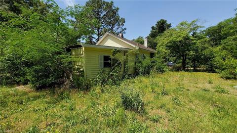 127 Daniels St, Hamlet, NC 28345 photo 4