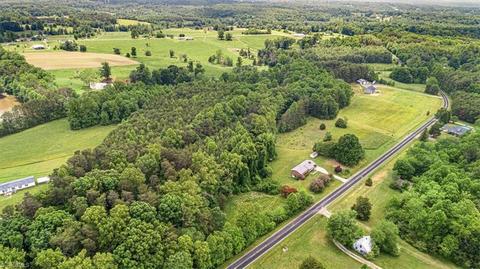 1654 Sechrist Loop, Pilot Mountain, NC 27041 photo 22