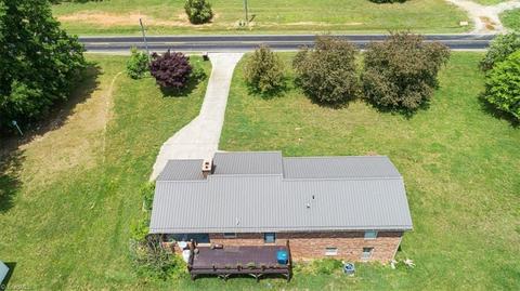 1654 Sechrist Loop, Pilot Mountain, NC 27041 photo 26