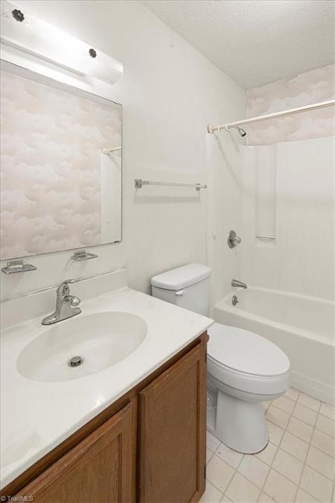 1654 Sechrist Loop, Pilot Mountain, NC 27041 photo 14