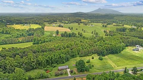 1654 Sechrist Loop, Pilot Mountain, NC 27041 photo 23