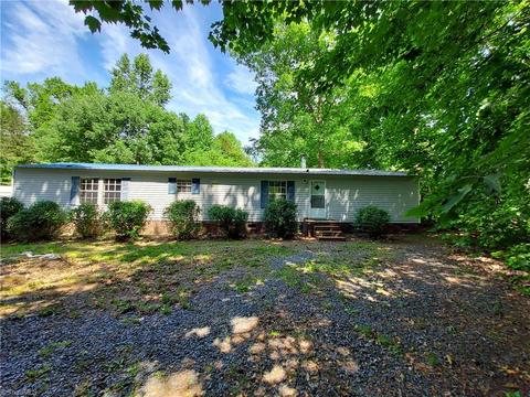 1652 Fork Creek Mill Rd, Seagrove, NC 27341