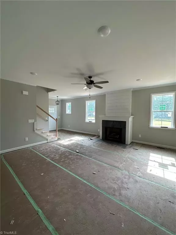  5911 Crossview Dr, Kernersville, NC 27284 photo 5
