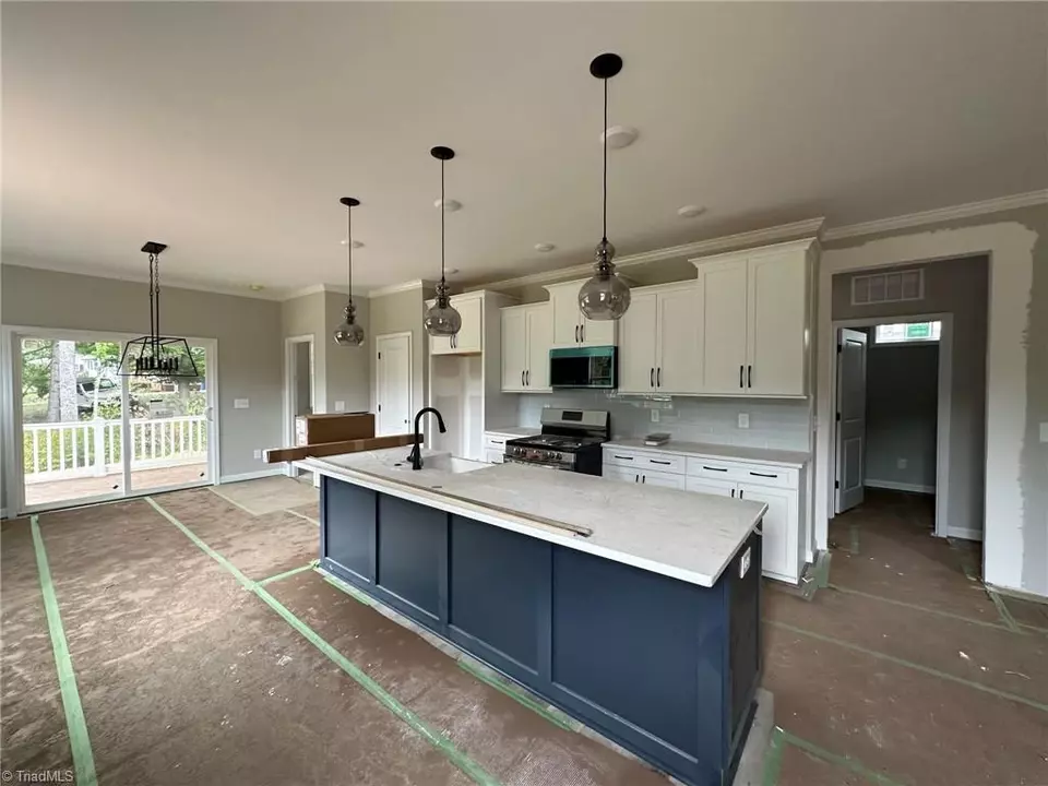  5911 Crossview Dr, Kernersville, NC 27284 photo 7