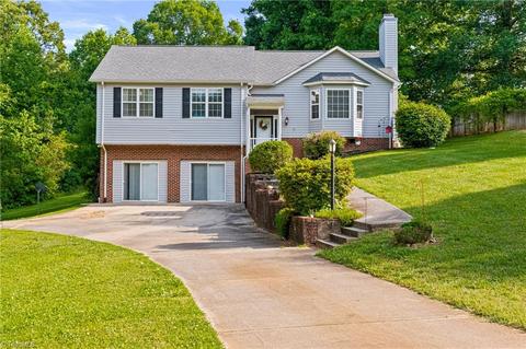 3647 Libertys Run Dr, Sophia, NC 27350