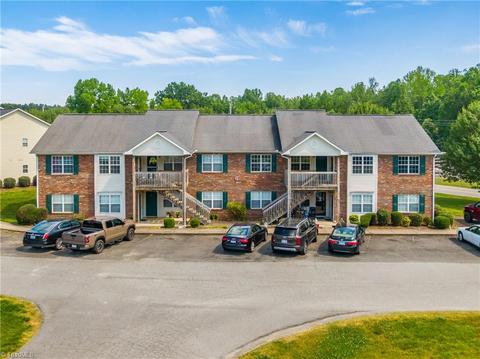 1112 Trinity St #604, Thomasville, NC 27360
