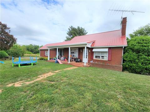 4554 Nc Highway 8 N, Lawsonville, NC 27022