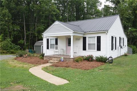 210 Carson Rd, Pilot Mountain, NC 27041