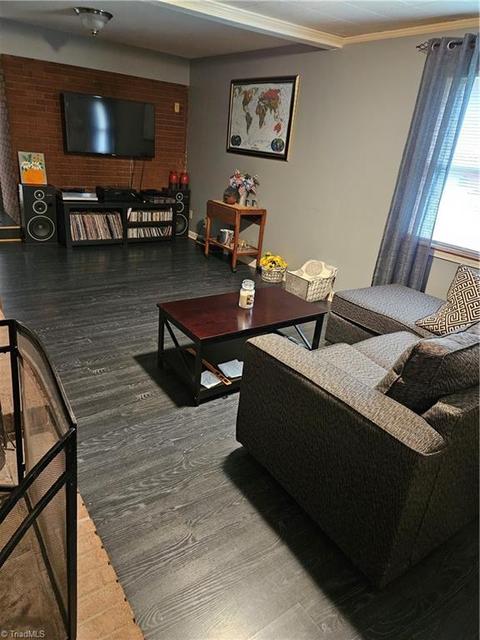 157 E Peacock Ave, Denton, NC 27239 photo 9