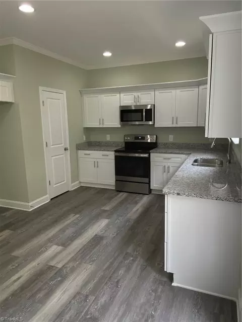 841 Conover Dr, Eden, NC 27288 photo 8