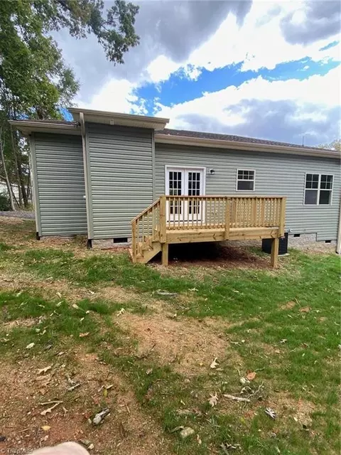841 Conover Dr, Eden, NC 27288 photo 3