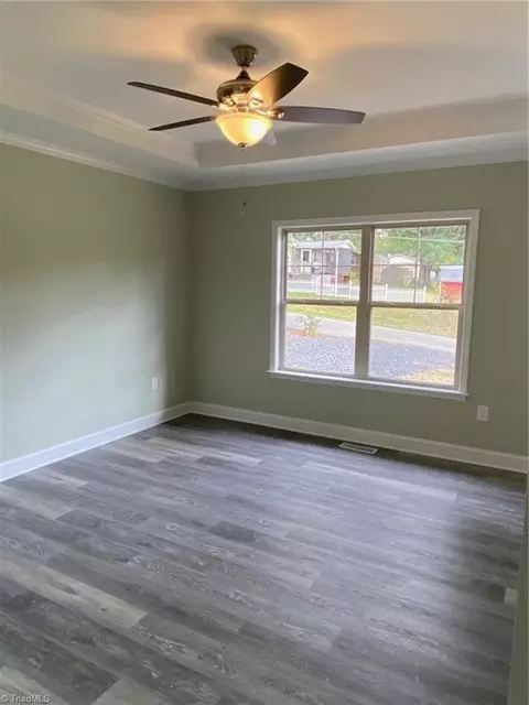 841 Conover Dr, Eden, NC 27288 photo 9