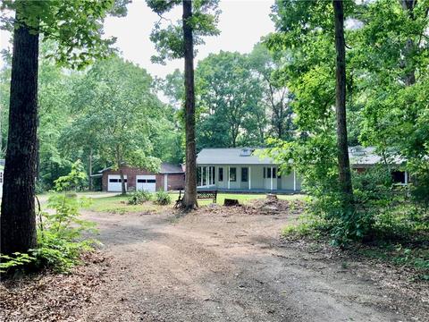 4517 Roselee Dr, Trinity, NC 27370 photo 4