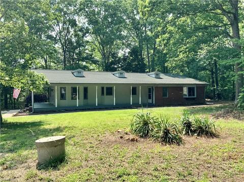 4517 Roselee Dr, Trinity, NC 27370