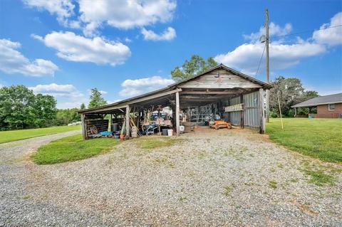 2114 Sago Rd, Penhook, VA 24137 photo 36