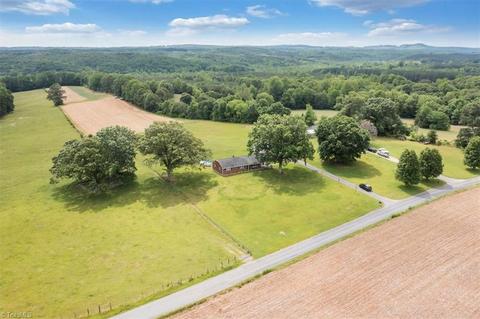 2114 Sago Rd, Penhook, VA 24137 photo 39