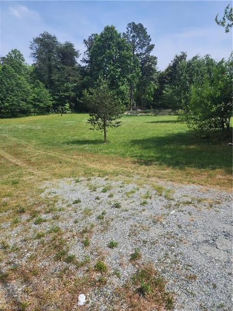 5040 Langside Rd, Greensboro, NC 27405