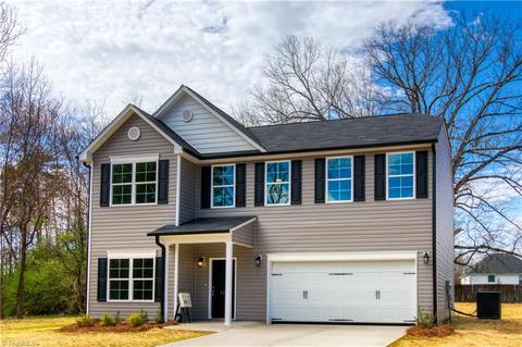4655 Fieldspring Rd, Clemmons, NC 27012 photo 1