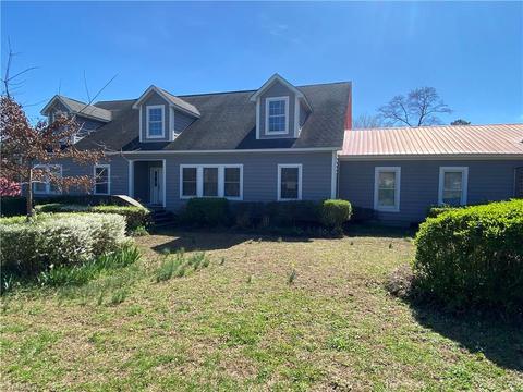 7202 Kepley Rd, Chapel Hill, NC 27517