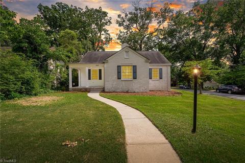 1417 Seminole Dr, Greensboro, NC 27408