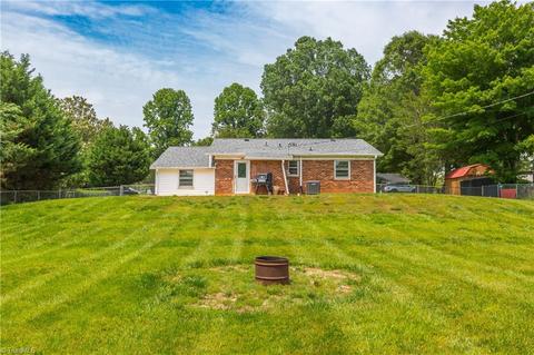 216 Crestview Dr, King, NC 27021 photo 31