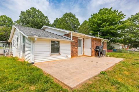 216 Crestview Dr, King, NC 27021 photo 24