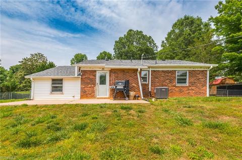 216 Crestview Dr, King, NC 27021 photo 25