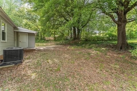 714 Cliffside Ave, High Point, NC 27260 photo 2
