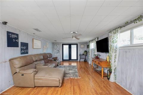 153 Erwin St, Cooleemee, NC 27014 photo 10