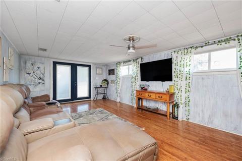 153 Erwin St, Cooleemee, NC 27014 photo 12
