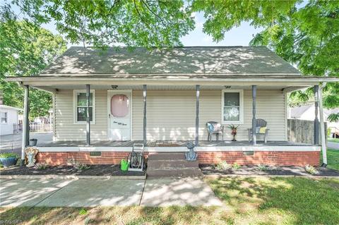 153 Erwin St, Cooleemee, NC 27014