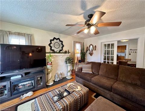 403 Phillips Ave, High Point, NC 27262 photo 6