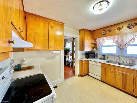 403 Phillips Ave, High Point, NC 27262 photo 12