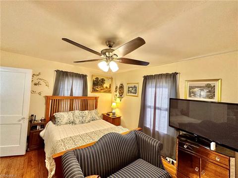 403 Phillips Ave, High Point, NC 27262 photo 16