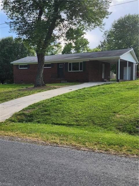5147 Glenview Dr, Archdale, NC 27263