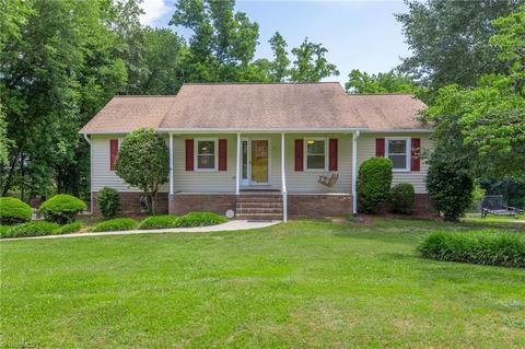 147 Leighmar St, Clemmons, NC 27012