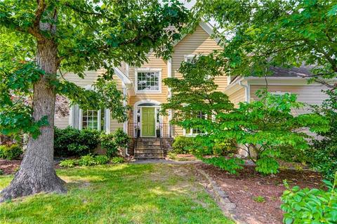 4807 Worchester Pl, Jamestown, NC 27282