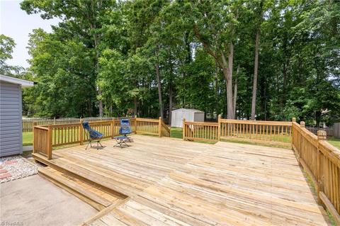 3303 Sparrowhawk Dr, High Point, NC 27265 photo 8