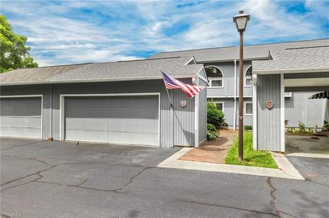 131 Pembrooke Ridge Ct, Bermuda Run, NC 27006