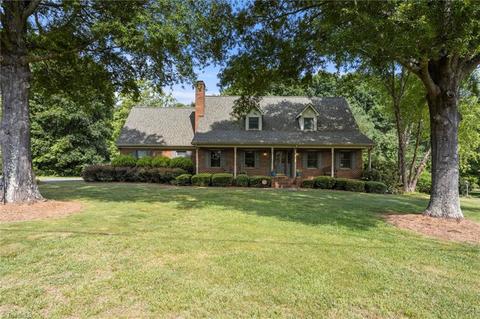 3435 Bowens Rd, Tobaccoville, NC 27050