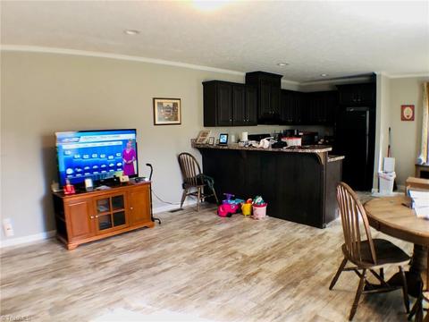 2520 Swaringen Rd, Traphill, NC 28685 photo 13