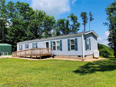 2520 Swaringen Rd, Traphill, NC 28685 photo 4