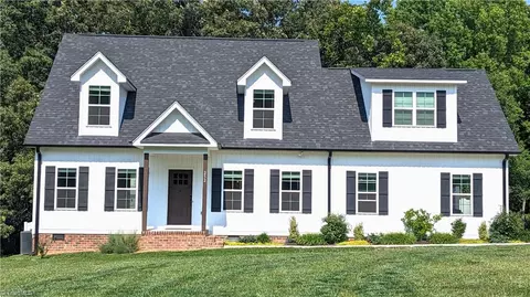 252 Black Farm Rd, Thomasville, NC 27360