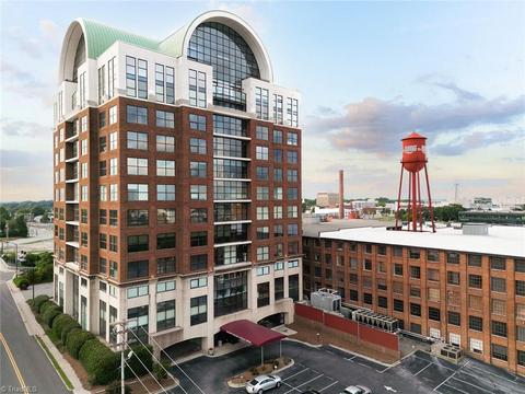 317 High Ave #12D, High Point, NC 27260