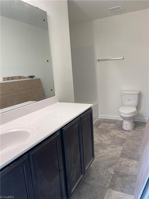 202 Hampton Dr, High Point, NC 27265 photo 4